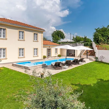 Ferienhaus Jakov By Interhome