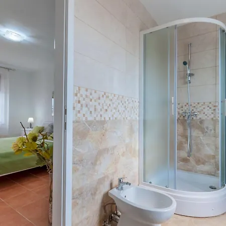 Jakov By Interhome 펜션