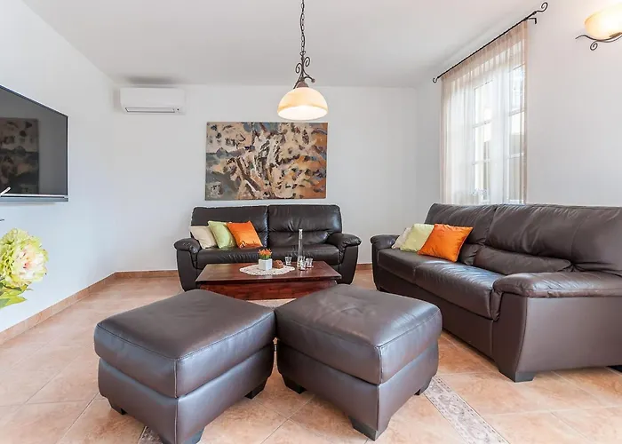 Jakov By Interhome Ferienhaus Rojnići