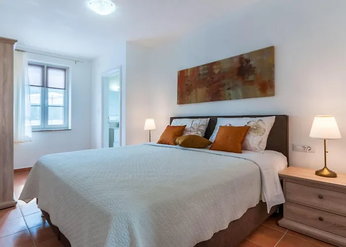 Ferienhaus Jakov By Interhome