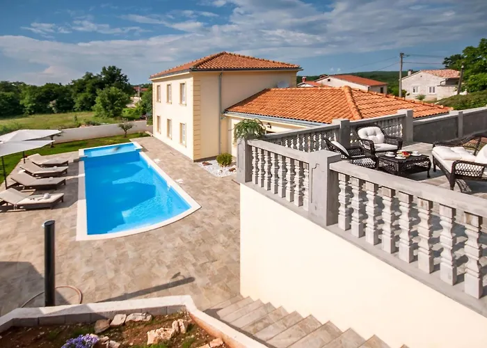 Jakov By Interhome Ferienhaus