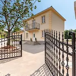 Semesterbostad Jakov By Interhome *