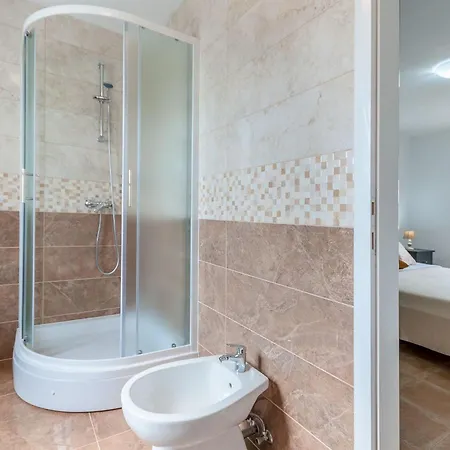 Jakov By Interhome *