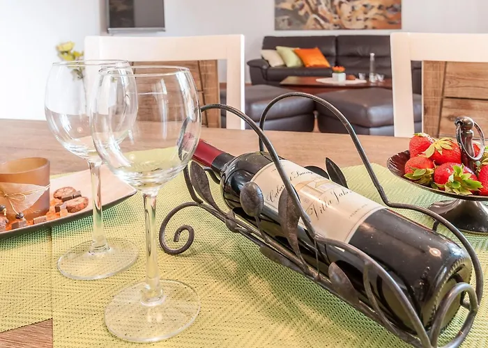 Jakov By Interhome * Rojnici